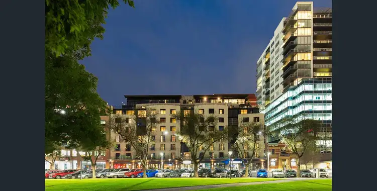 804/61 Hindmarsh Square