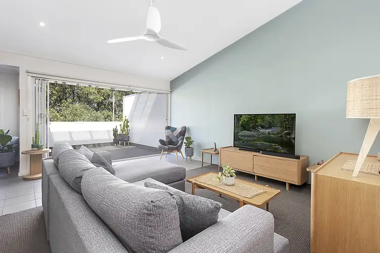 2/1337 Princes Highway