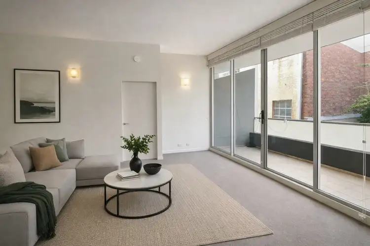 2/61 Little Oxford Street