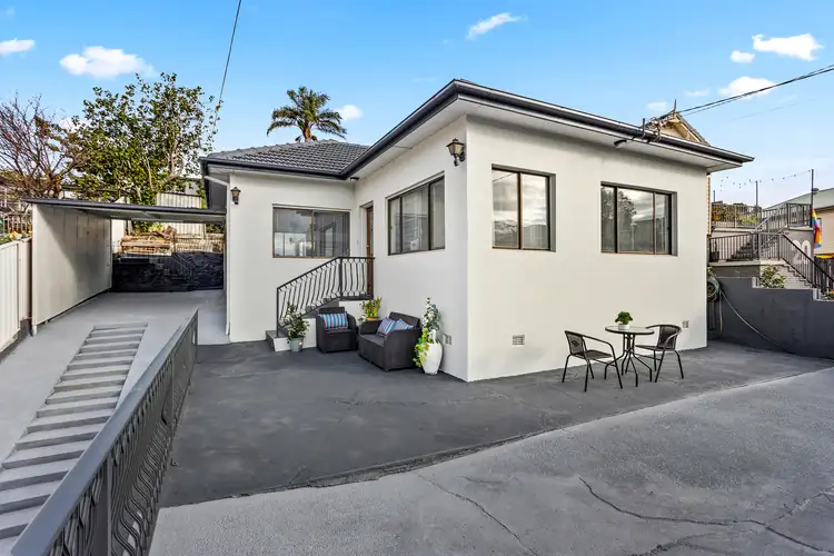 22 Malcolm Avenue