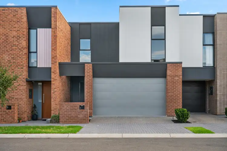 5 Dianella Street