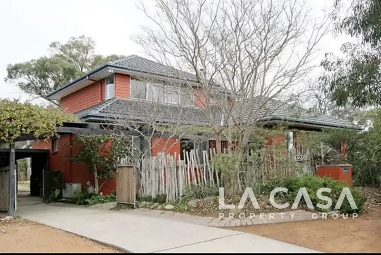 12 Blackman Crescent