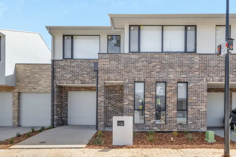 9 Hackett Way