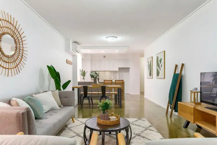 208/71 Beeston Street