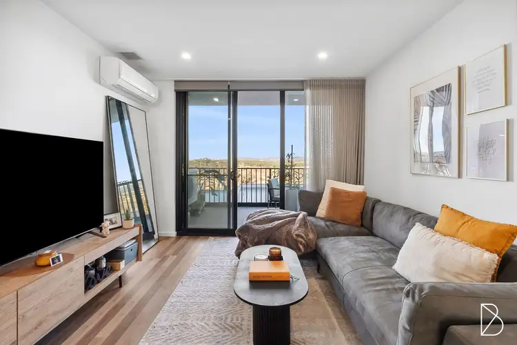 11/14 Hoolihan Street