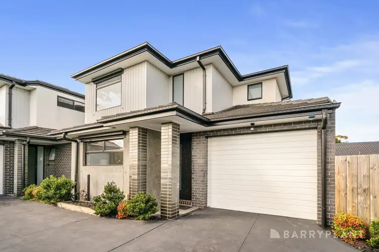 2/2 Croft Crescent