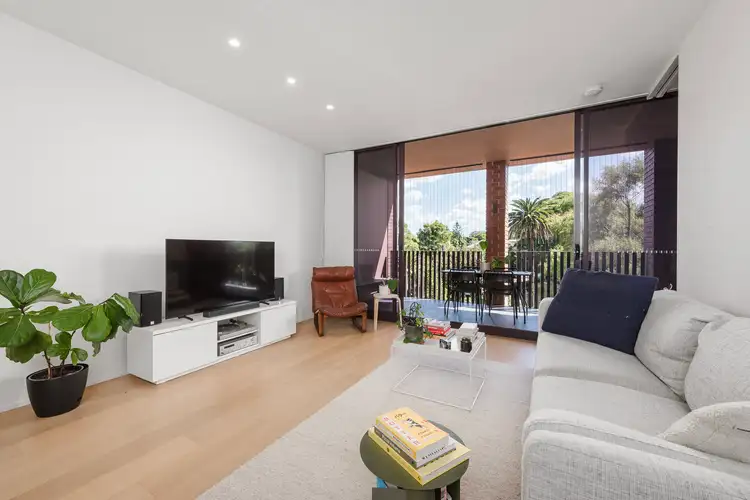 1303/6 Grove Street
