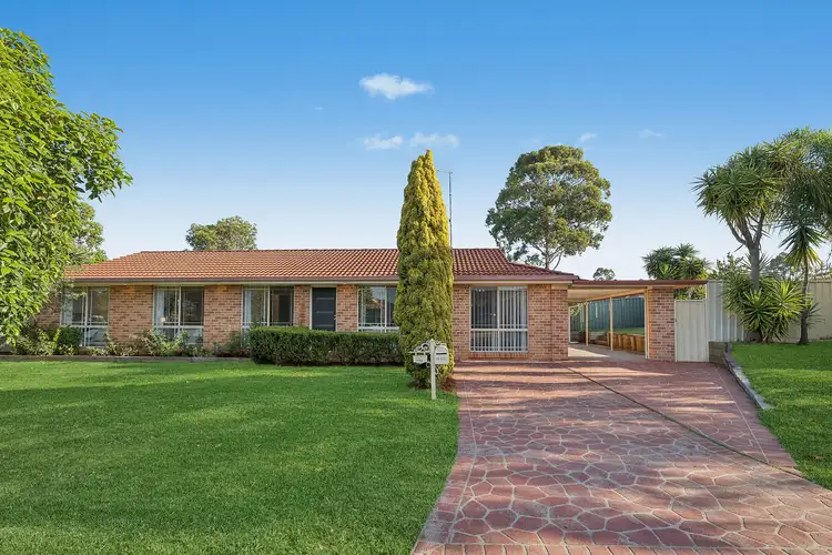 12 Tamworth Crescent