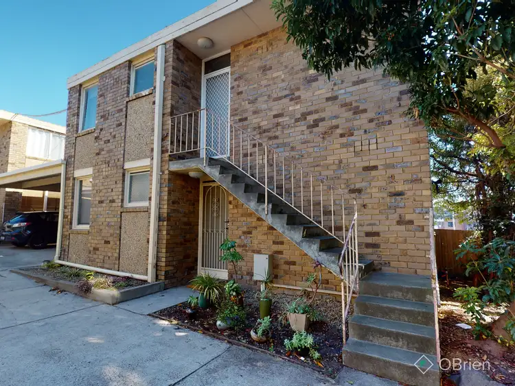 8/82 Burwood Highway