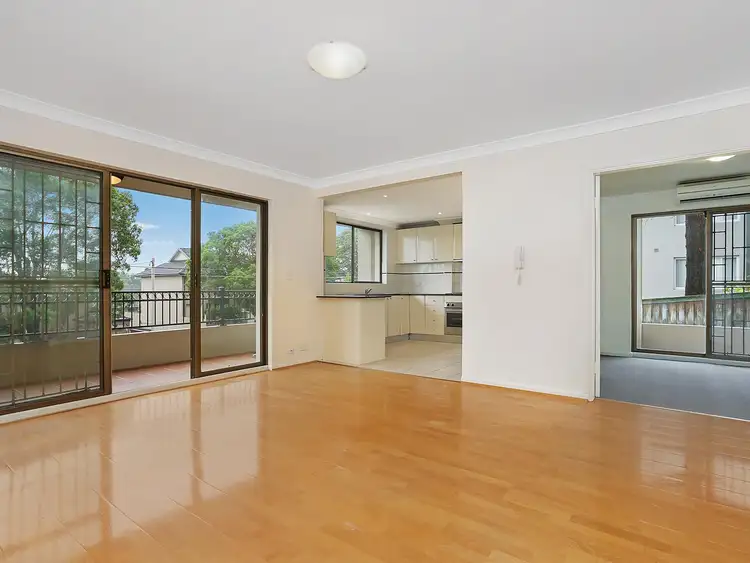 1/6-8 Montrose Street