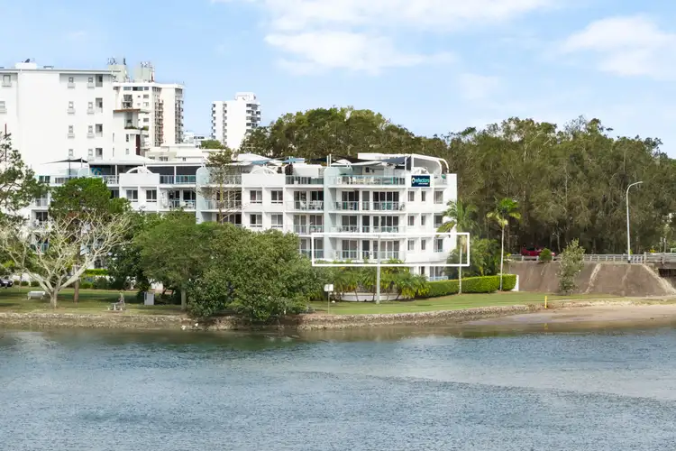 10/2-4 Picnic Point Esplanade