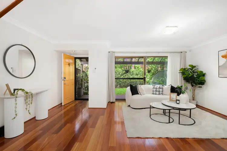 16/4 Tuckwell Place