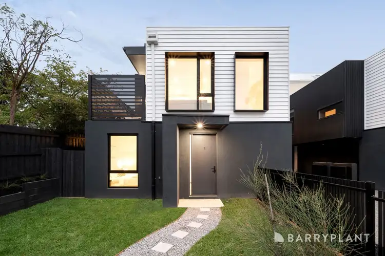 1/230 Hull Road