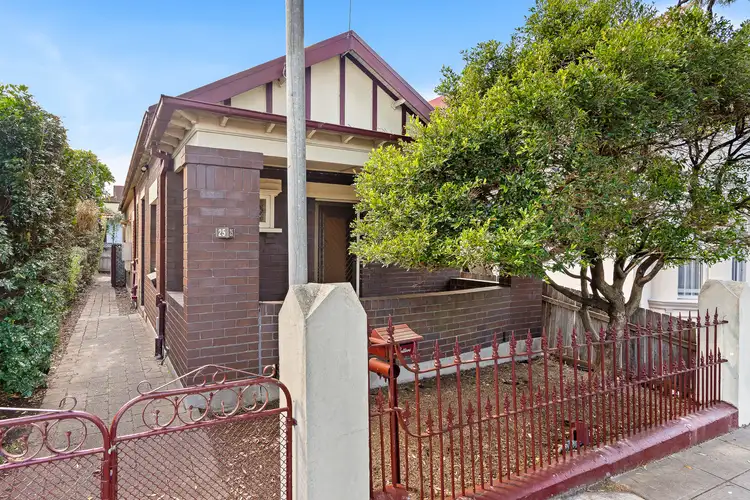 25 Francis Street