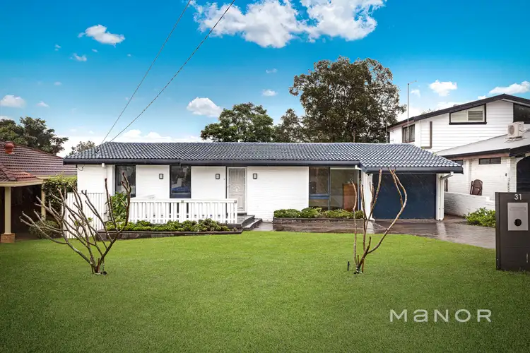 31 Tamboura Avenue