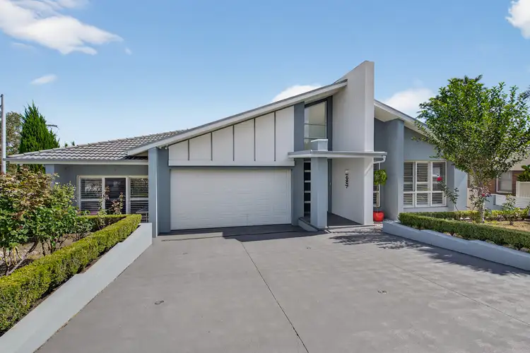 26 Hinkler Street