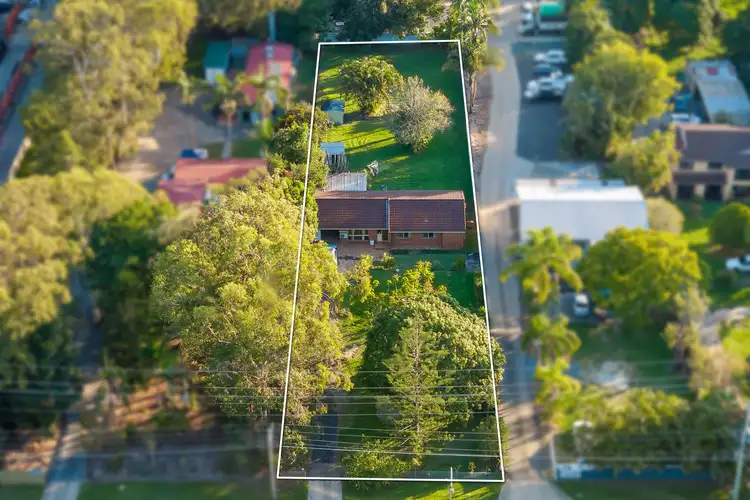 313 Redland Bay Road