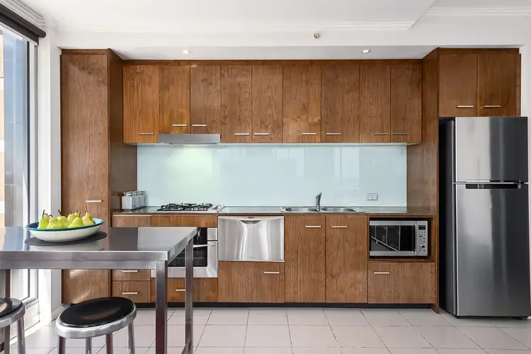 1003/80 Ebley Street