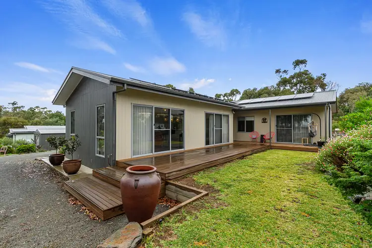 8 Adelaide North Road