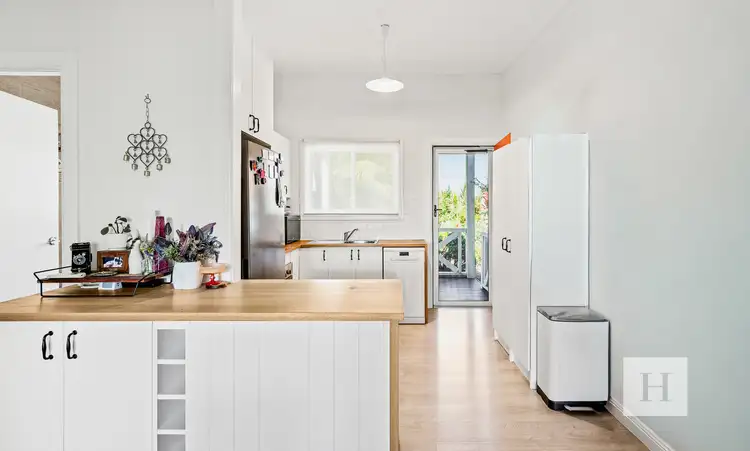 19 Murraba Crescent