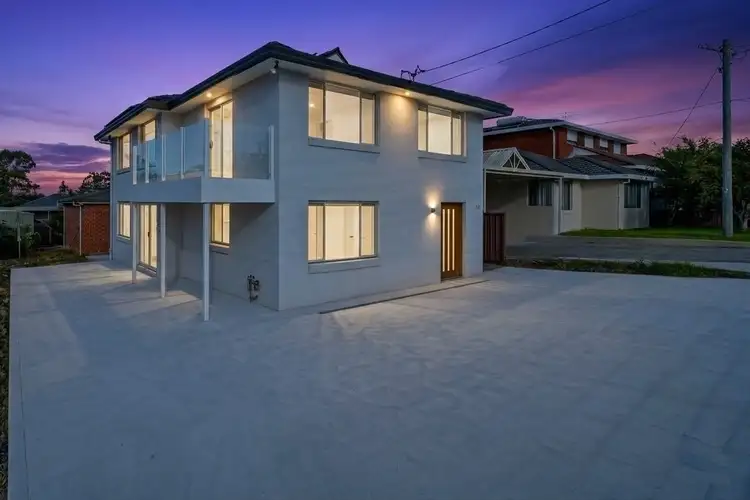 41 Montague Street