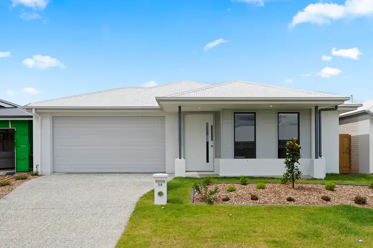 38 Pinnacles Street