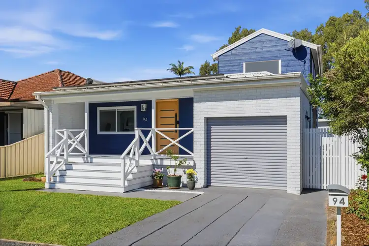 94 MacKenzie Avenue