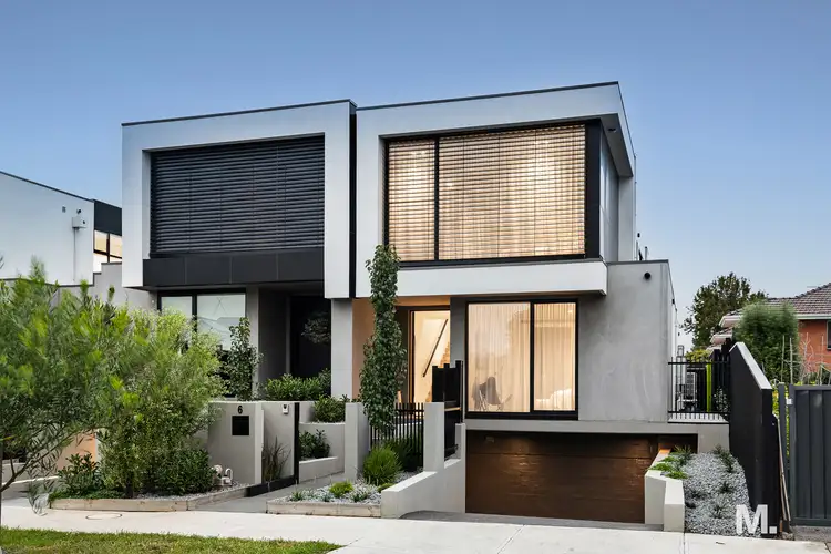 6 Trinafour Street