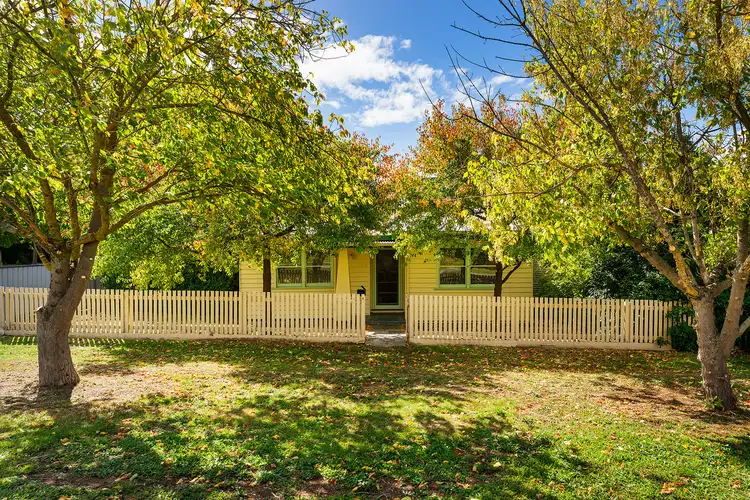 6 Caroline Street