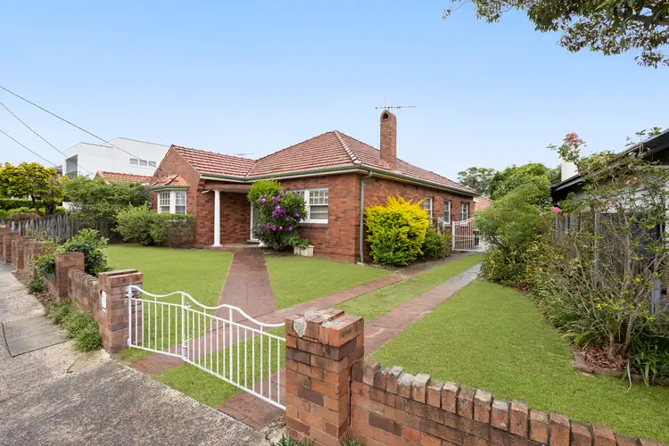 1 Siddins Avenue