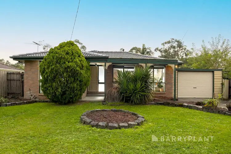 8 Avington Crescent