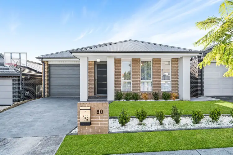 60 Jennings Crescent