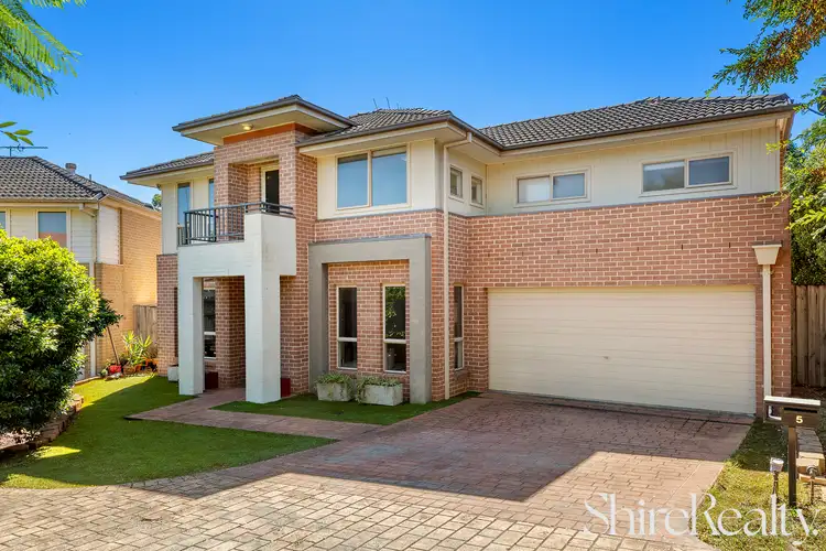 5 Sabal Place