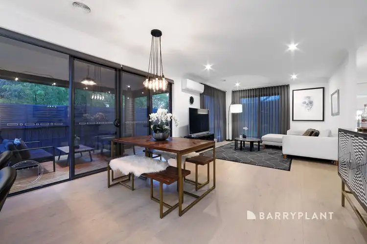 16 Laurina Close