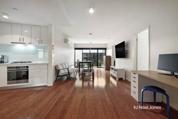 214/569 Whitehorse Road