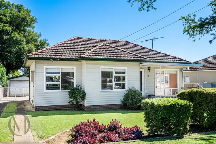 6 Hillman Avenue