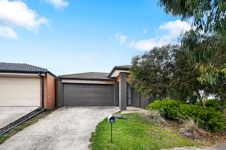 6 Stringbark Avenue