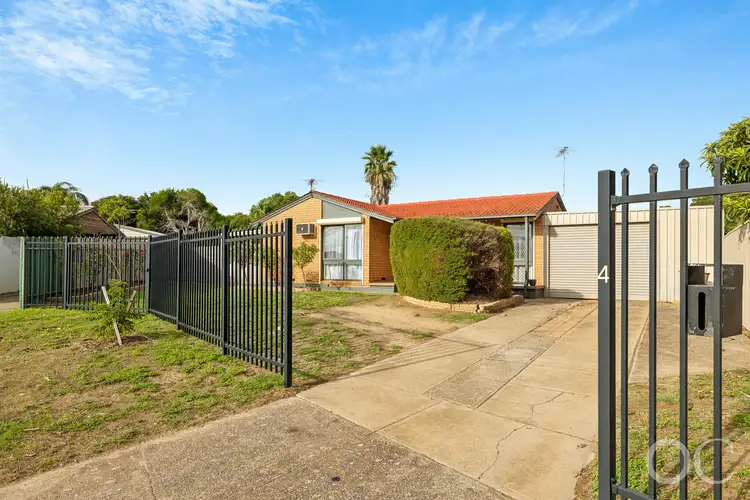 4 Lindsay Court