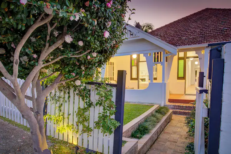 41 Lang Street
