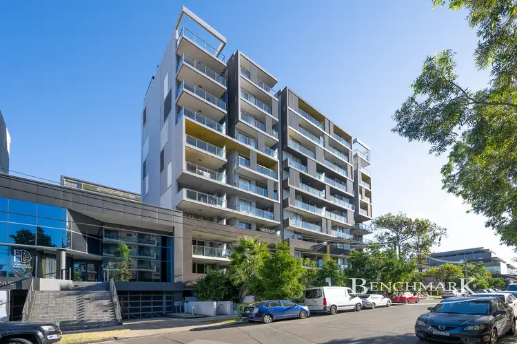 102/10 French Avenue