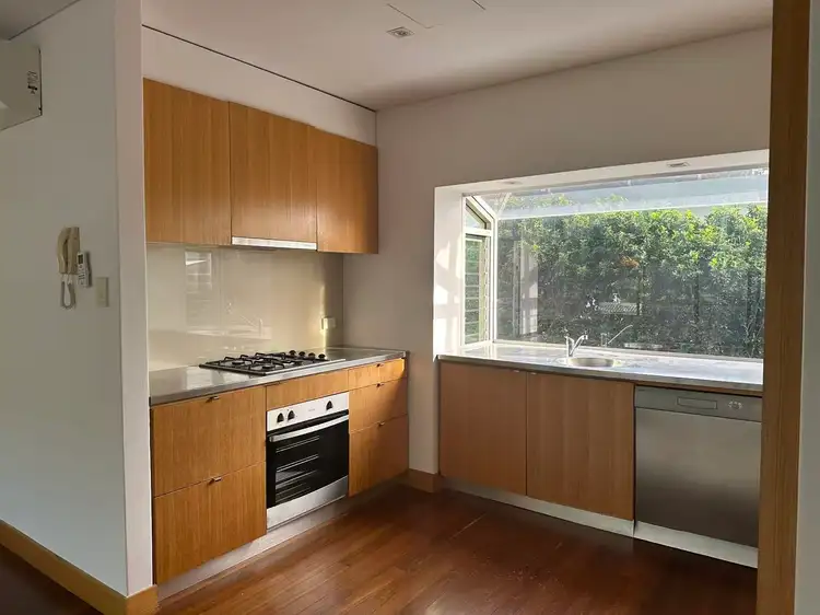 6/4 Davey Street