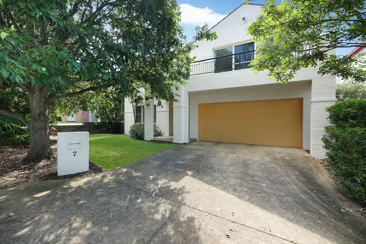 7 Marlow Place