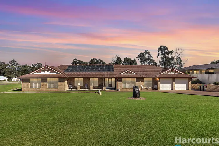 8 Kookaburra Close