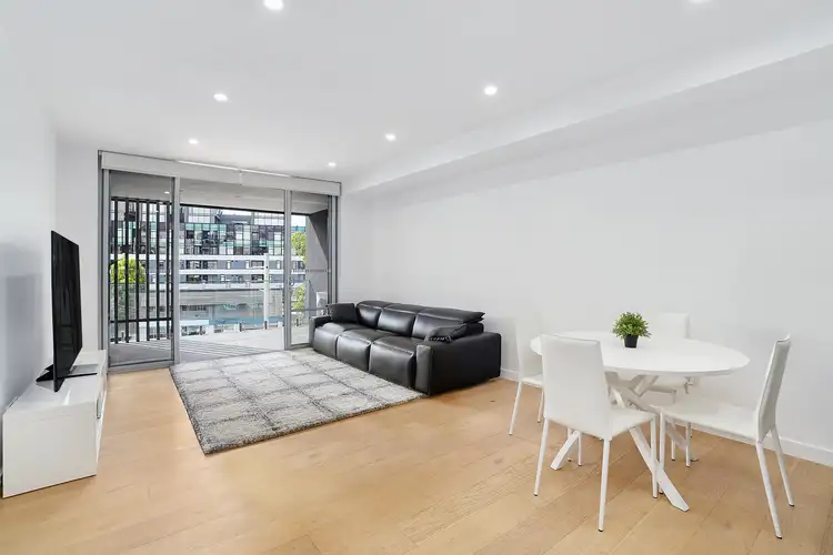 202/123 Bowden Street