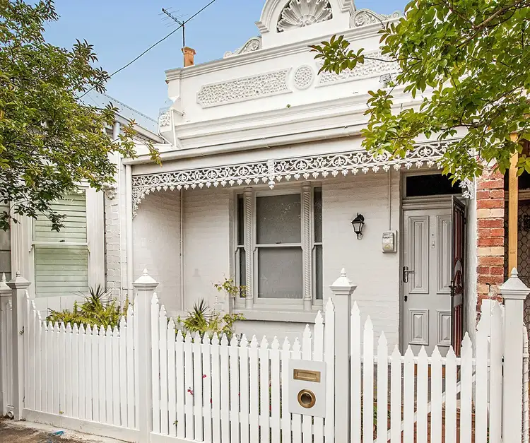 9 Clarence Street