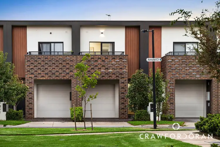 40 Arnold Close