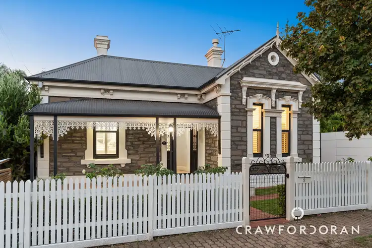 2 Whinham Street
