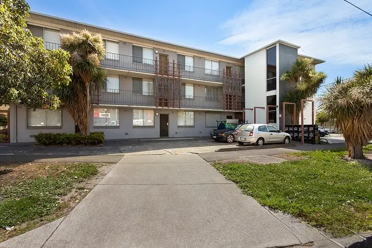 2/90 Gardner Street