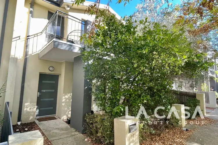 16 Eckley Street