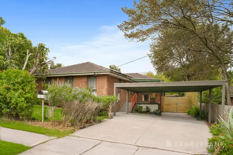 5 Chirnside Drive